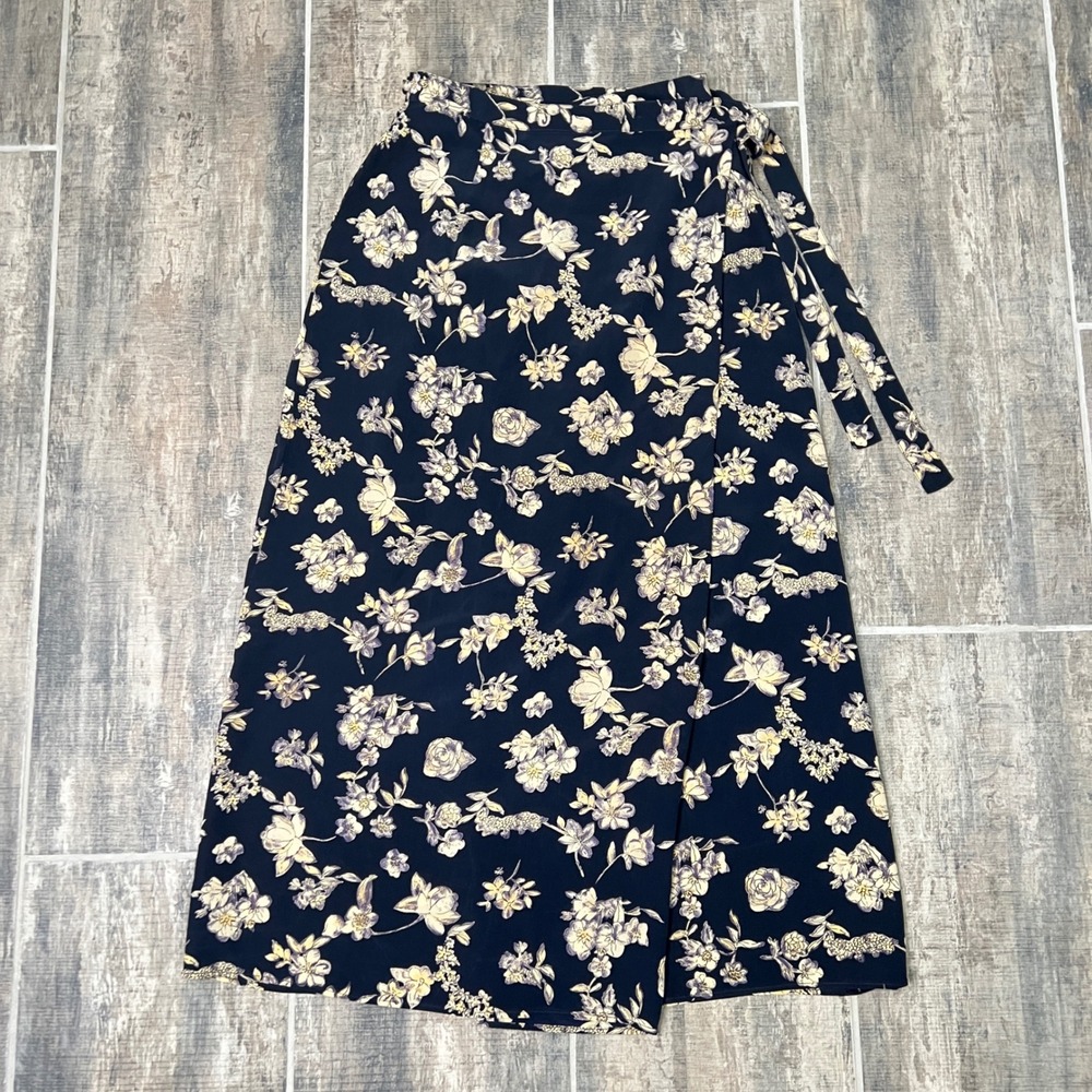 Petite‎ Sophisticate Navy Blue Floral 100% Silk Faux Wrap Midi Skirt Vintage 90s